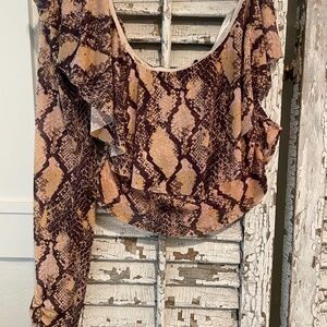 House of Harlow Off Shoulder Shirt